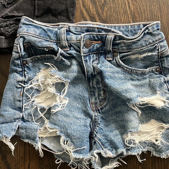 Set a three distressed American Eagle Jean shorts - Picture 4 of 4
